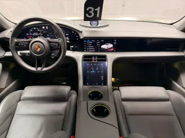 PORSCHE Taycan 4 S HUD Matrix BOSE PANO Kamera Chrono