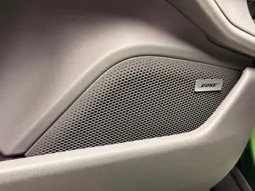 PORSCHE Taycan 4 S HUD Matrix BOSE PANO Kamera Chrono