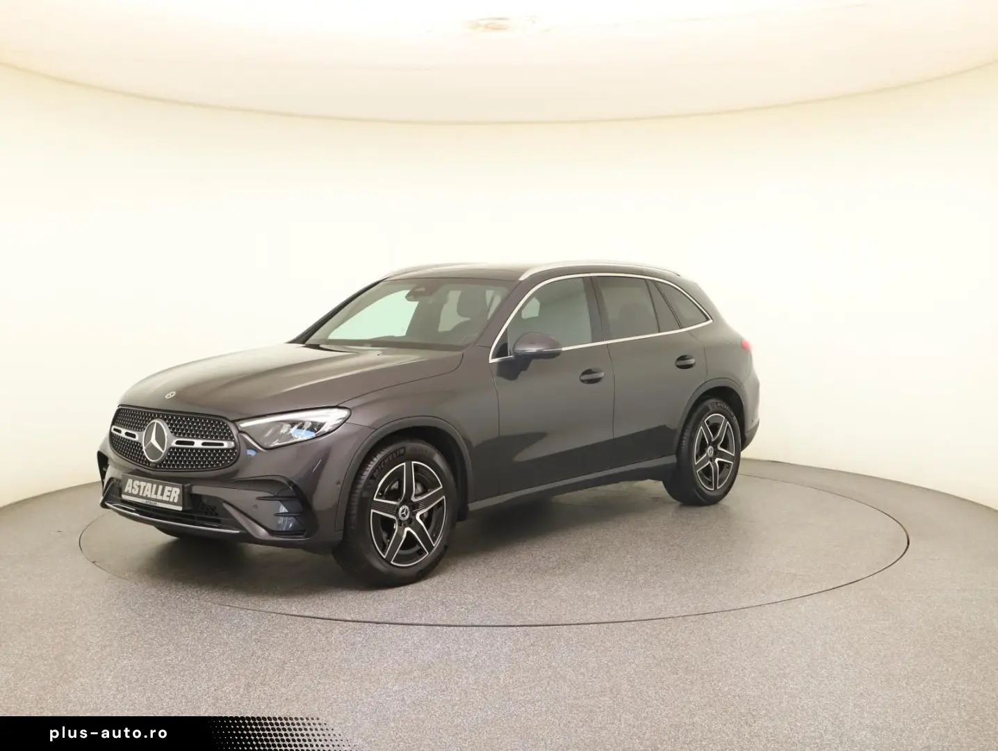 MERCEDES-BENZ GLC 200 4M AMG Line 2x LED PANO Winterp