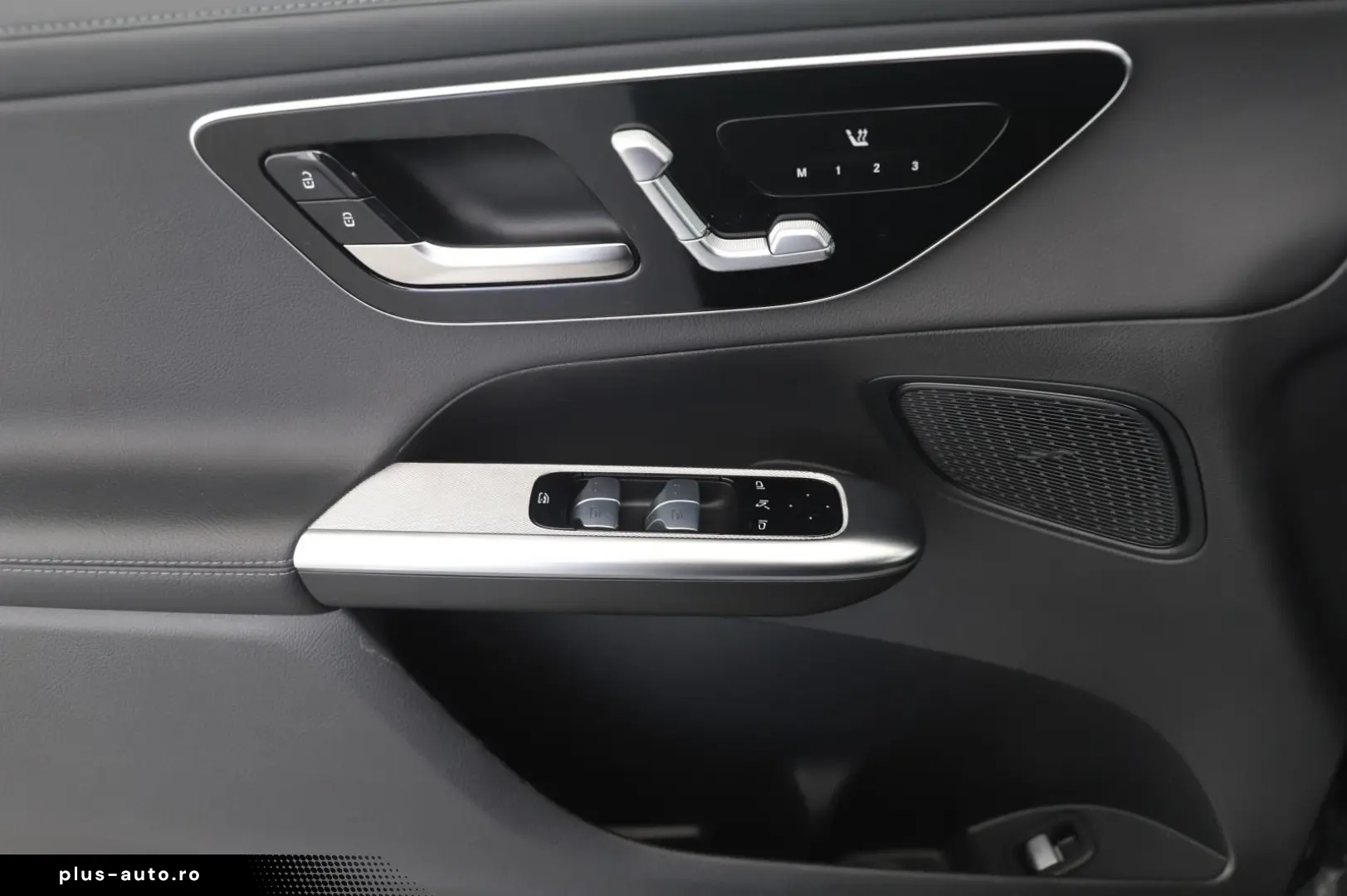 MERCEDES-BENZ GLC 200 4M AMG Line 2x LED PANO Winterp