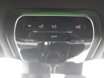 MERCEDES-BENZ GLC 200 4M AMG Line 2x LED PANO Winterp