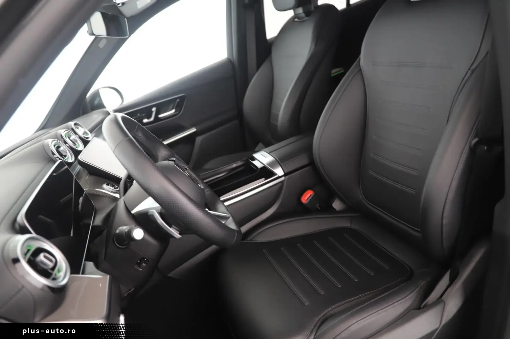 MERCEDES-BENZ GLC 200 4M AMG Line 2x LED PANO Winterp