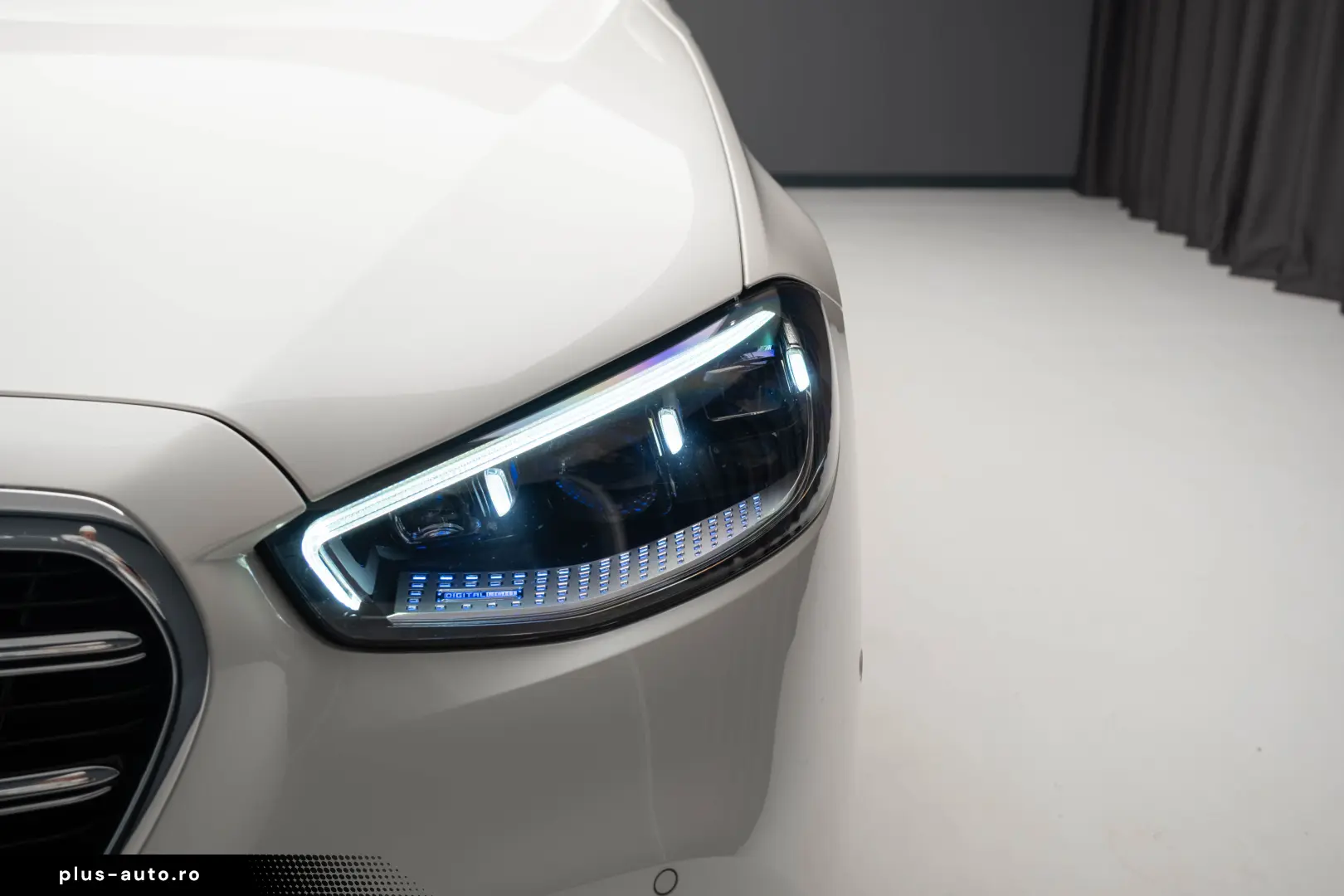 2023 Mercedes-Benz S 580 Long 4M V8 503 CP First Class TV