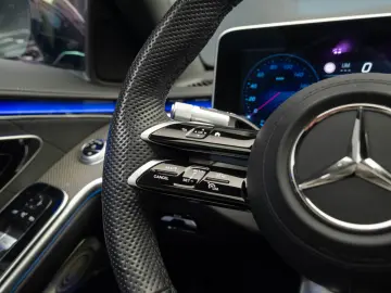 2023 Mercedes-Benz S 580 Long 4M V8 503 CP First Class TV