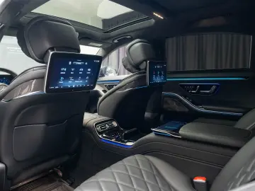 2023 Mercedes-Benz S 580 Long 4M V8 503 CP First Class TV