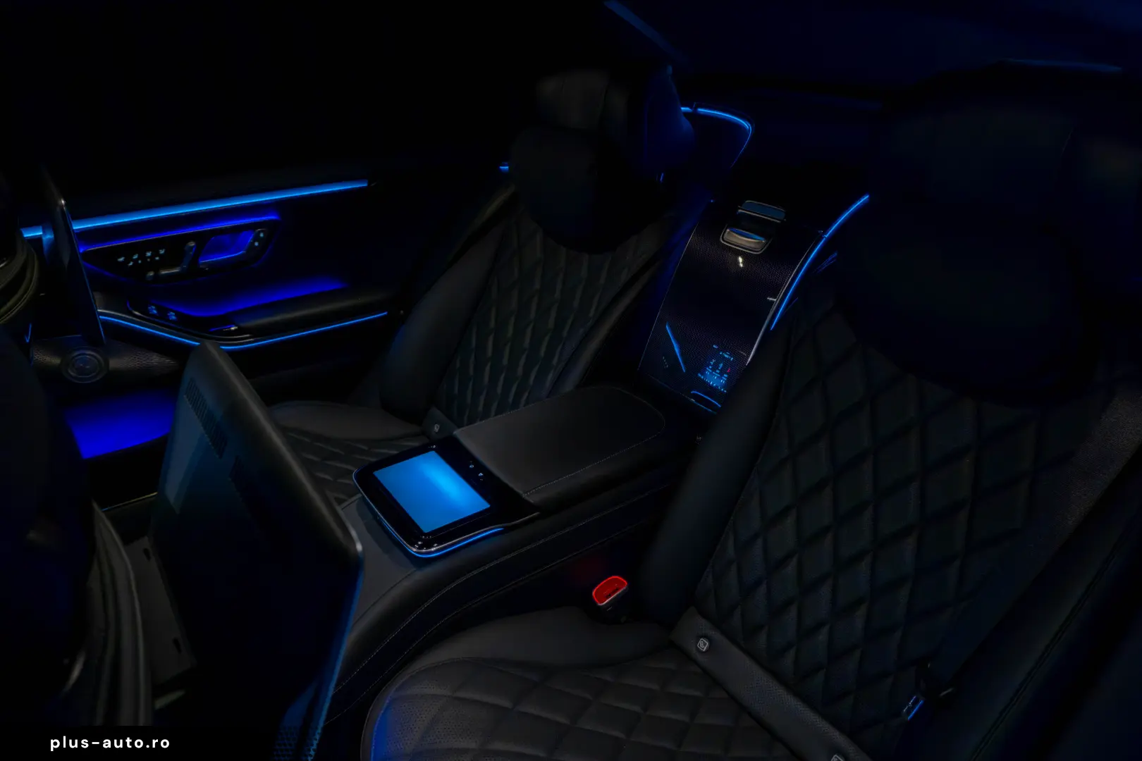 2023 Mercedes-Benz S 580 Long 4M V8 503 CP First Class TV