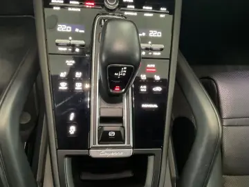 PORSCHE Cayenne E-Hybrid  1.Hd.  Scheckheft !!!