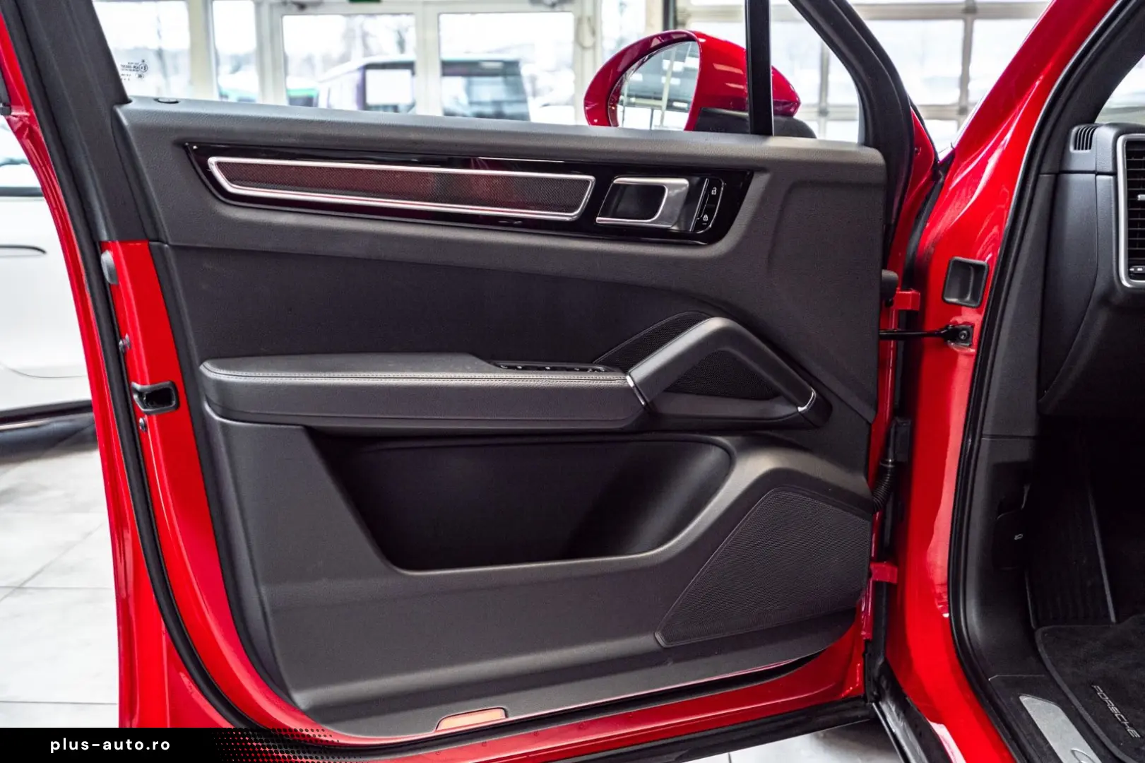 PORSCHE Cayenne E-Hybrid el.AHK 21 Spyder Carbon 360 HUD