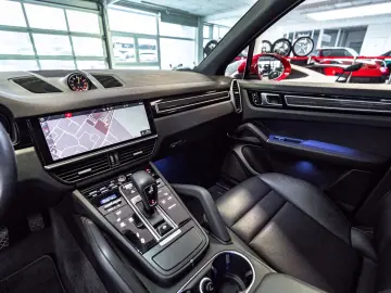 PORSCHE Cayenne E-Hybrid el.AHK 21 Spyder Carbon 360 HUD