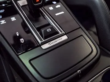 PORSCHE Cayenne E-Hybrid el.AHK 21 Spyder Carbon 360 HUD
