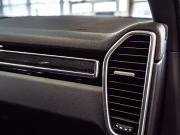 PORSCHE Cayenne E-Hybrid el.AHK 21 Spyder Carbon 360 HUD