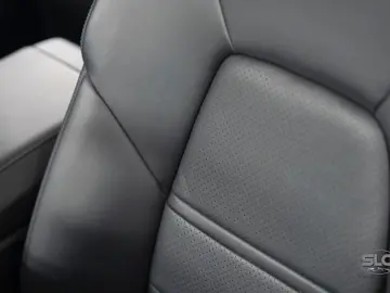 PORSCHE Cayenne E-Hybrid Platinum Edition 21  ACC Pano..