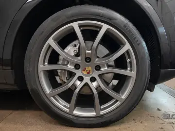 PORSCHE Cayenne E-Hybrid Platinum Edition 21  ACC Pano..