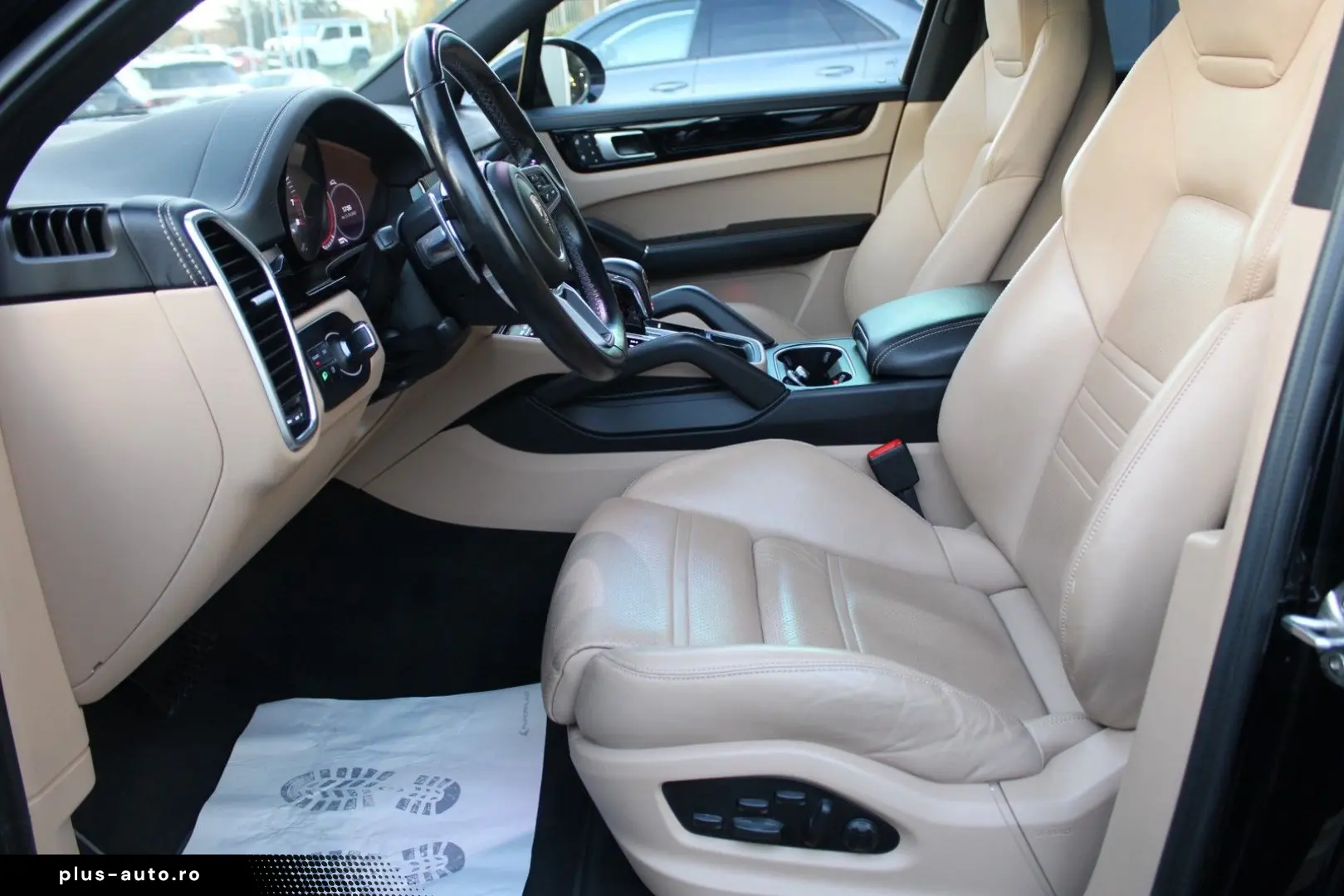 PORSCHE Cayenne E-Hybrid  PANO BOSE APPROVED-11.2027