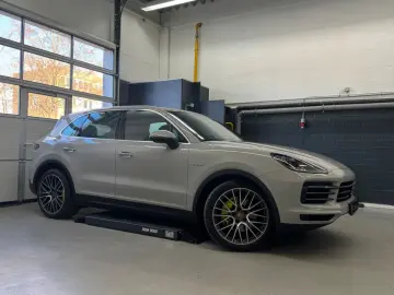 PORSCHE Cayenne Hybrid 360  Massage Burmester Sitzluft