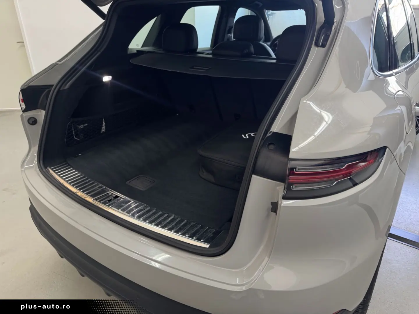 PORSCHE Cayenne Hybrid 360  Massage Burmester Sitzluft