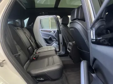 PORSCHE Cayenne Hybrid 360  Massage Burmester Sitzluft
