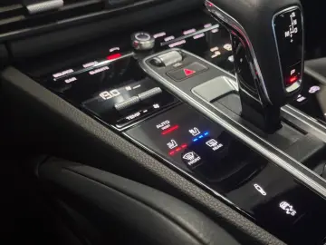 PORSCHE Cayenne Hybrid 360  Massage Burmester Sitzluft