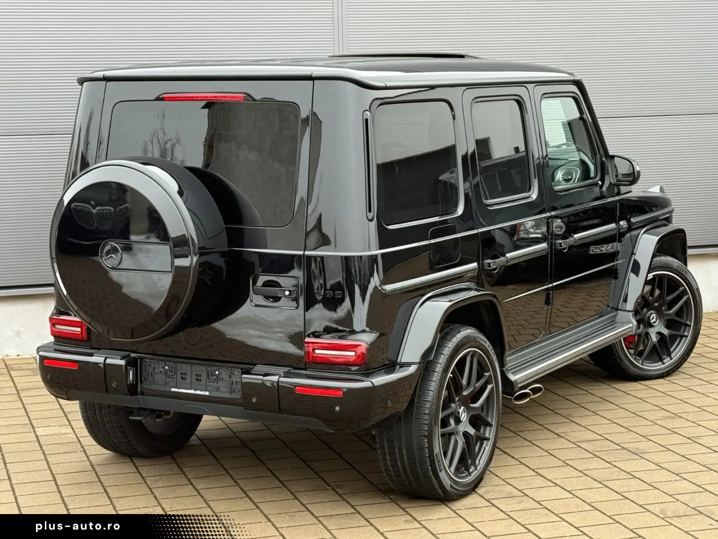 MERCEDES-BENZ G63 AMG Superior Night Paket II Burmester