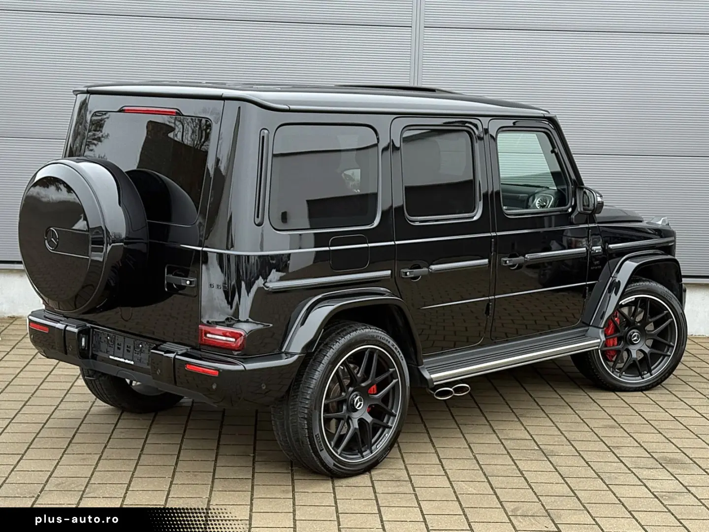 MERCEDES-BENZ G63 AMG Superior Night Paket II Burmester