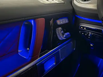 MERCEDES-BENZ G63 AMG Superior Night Paket II Burmester