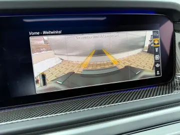 MERCEDES-BENZ G63 AMG Superior Night Paket II Burmester