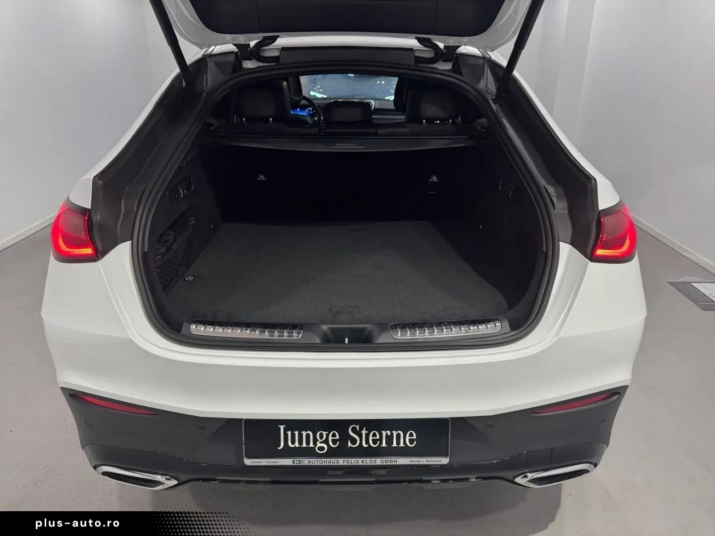 MERCEDES-BENZ GLC 300 d 4M Coupe AMG Pano AHK Burmes&hellip;