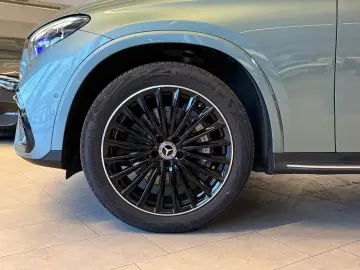 MERCEDES-BENZ GLC 300 d 4M Coupé AMG PANO BURM MEMO AHK HUD