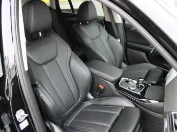 BMW X3 xDrive 20 i mild hybrid  LEDER