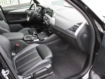 BMW X3 xDrive 20 i mild hybrid  LEDER