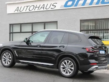 BMW X3 xDrive 20 i mild hybrid  LEDER