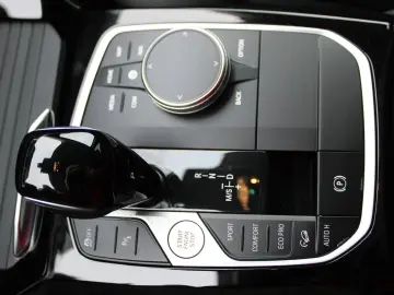 BMW X3 xDrive 20 i mild hybrid  LEDER