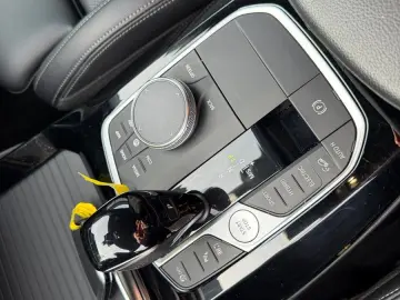 BMW X3 xDrive 30 e M Sportpaket AHK Kamera ACC