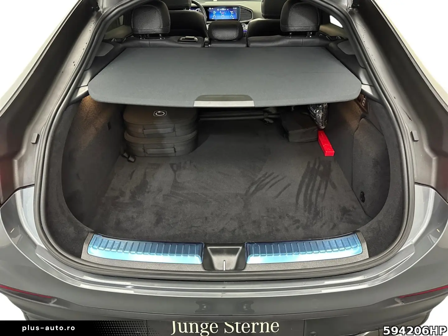 MERCEDES-BENZ GLE 400 e 4M Coupé AMG AIRMATIC AHK PANO Night