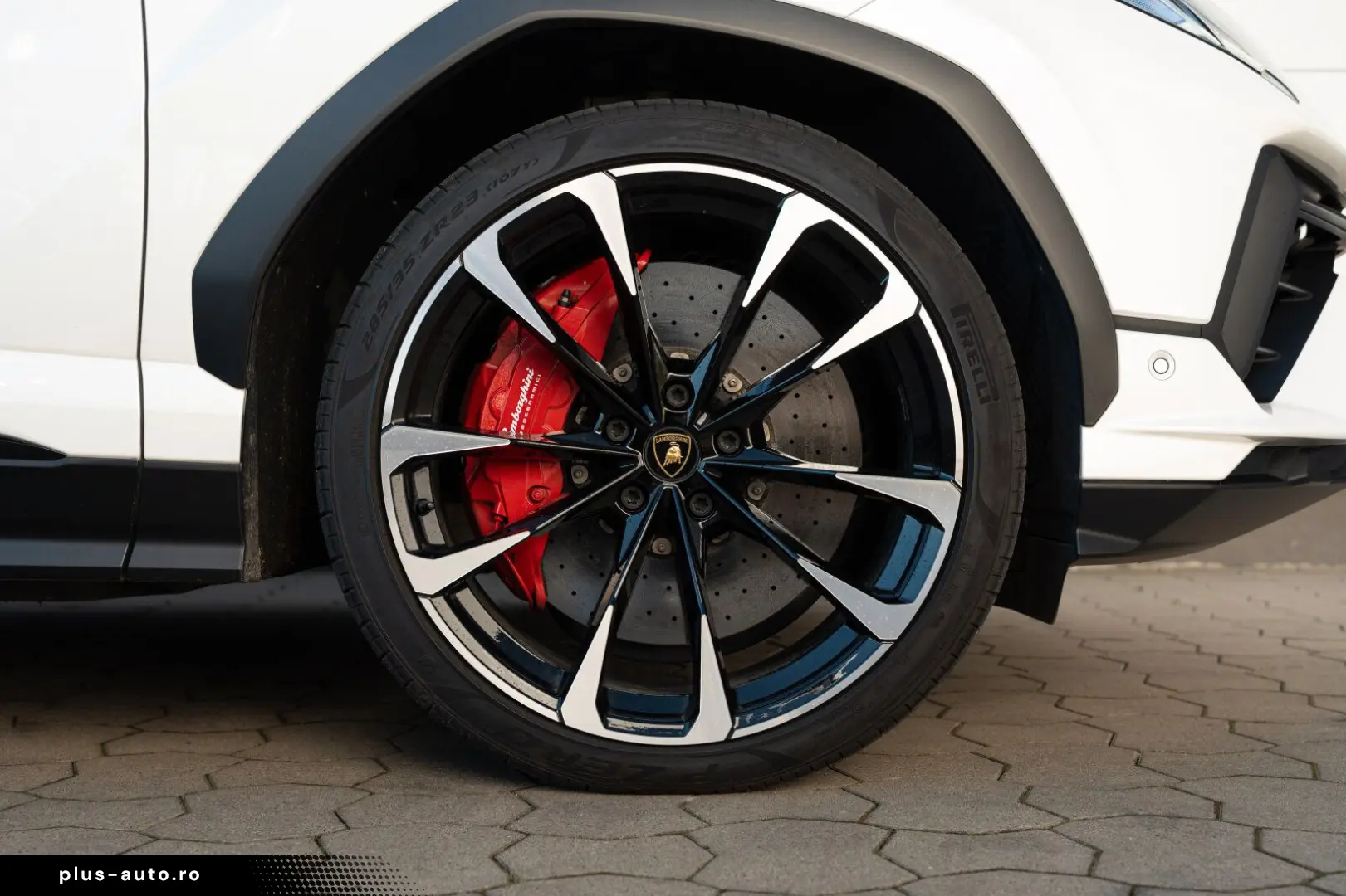 LAMBORGHINI Urus S Balloon White Pano Performante-Trim Night