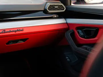 LAMBORGHINI Urus S Balloon White Pano Performante-Trim Night