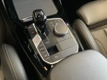 BMW X3 xDrive20dA M Sport LCProf 19 Pano HiFi Kamera