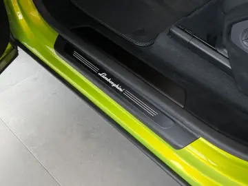 LAMBORGHINI Urus 4.0 V8 Performante Full Carbon Ad Personam