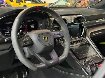 LAMBORGHINI Urus 4.0 V8 Performante Full Carbon Ad Personam