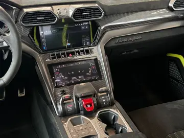 LAMBORGHINI Urus 4.0 V8 Performante Full Carbon Ad Personam