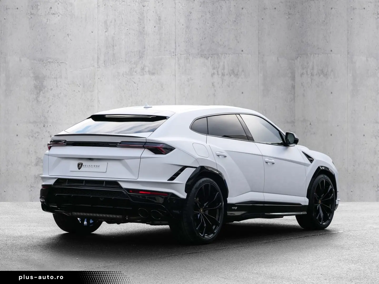 LAMBORGHINI Urus S Bianco Asopo Matt  Dark Package