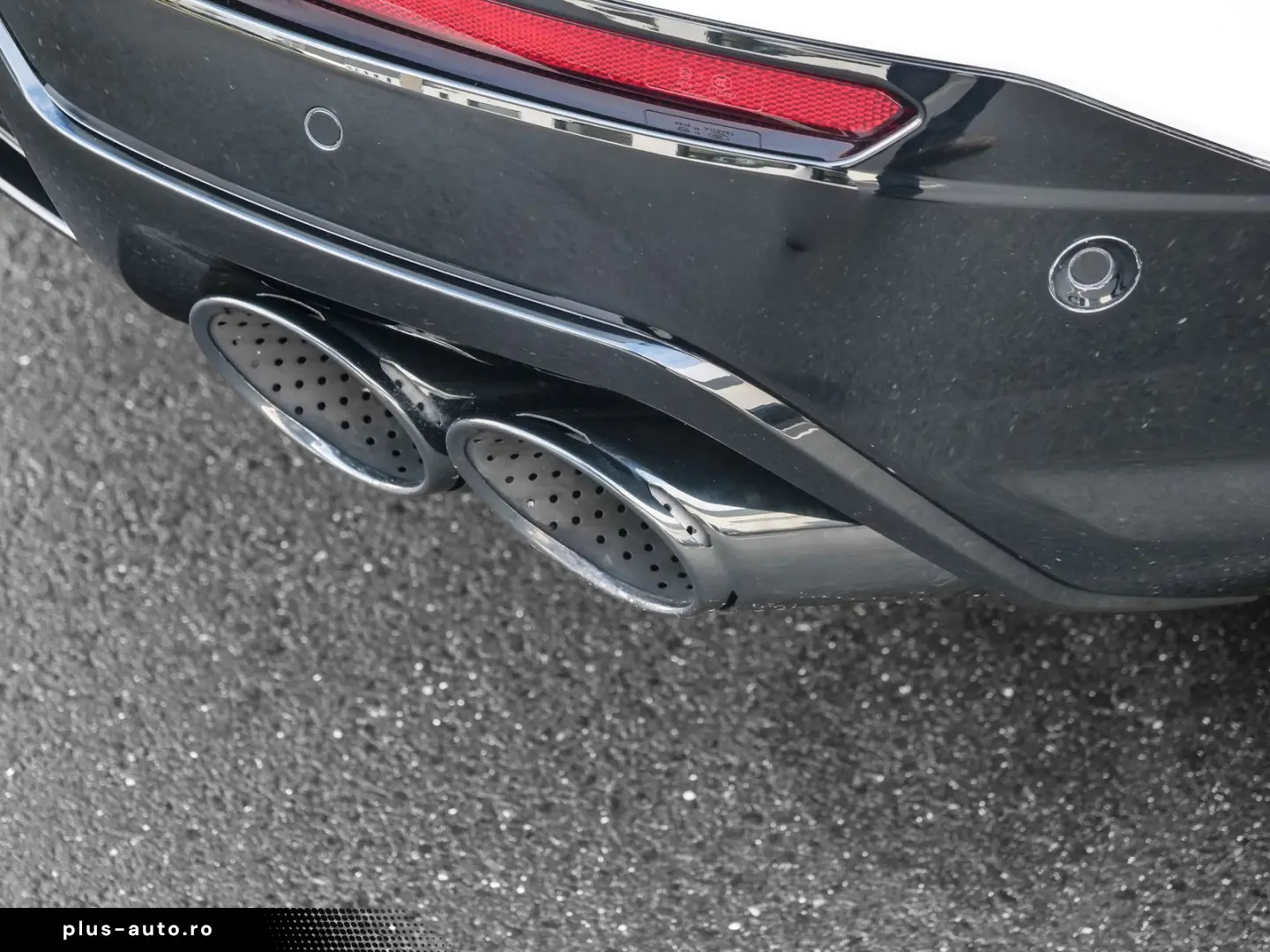 LAMBORGHINI Urus S Bianco Asopo Matt  Dark Package