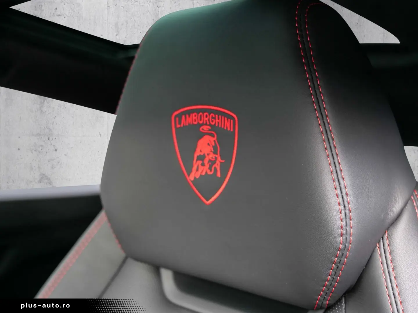 LAMBORGHINI Urus S Bianco Asopo Matt  Dark Package