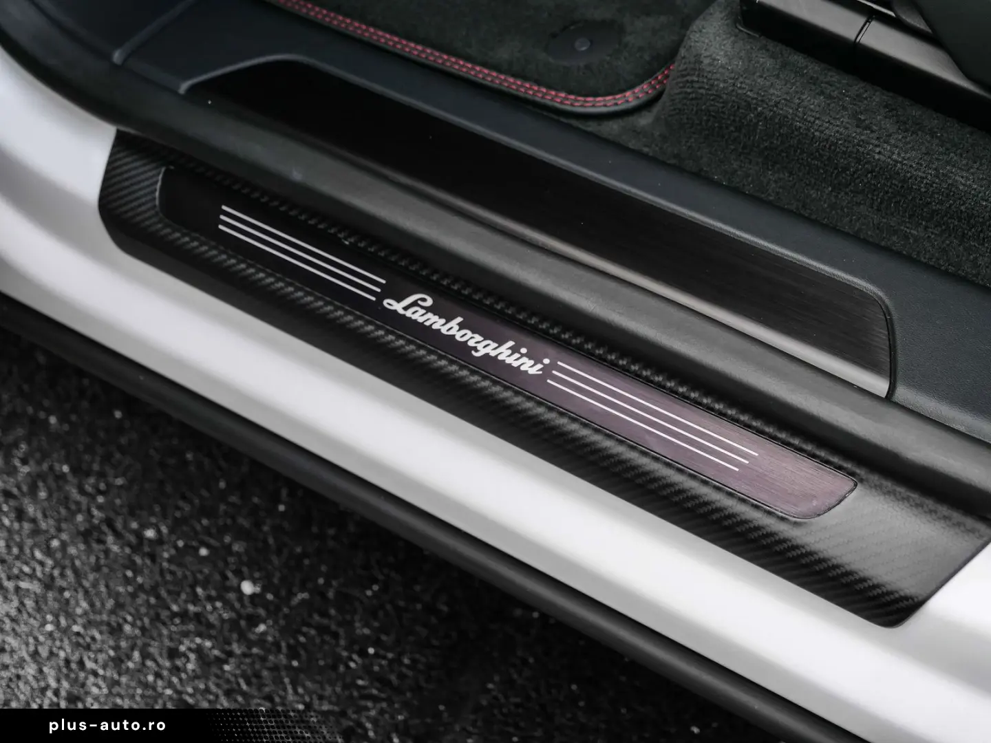 LAMBORGHINI Urus S Bianco Asopo Matt  Dark Package