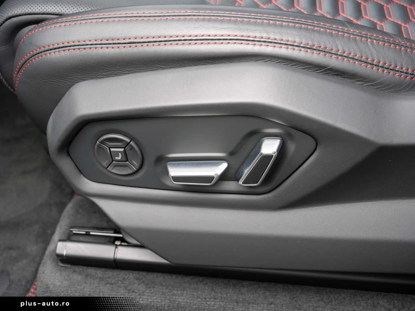 LAMBORGHINI Urus S Bianco Asopo Matt  Dark Package