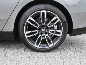 BMW 520 i Limousine M Sportpaket HK HiFi