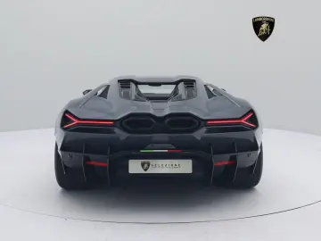 LAMBORGHINI Revuelto GRIGIO TELESTO I STYLEPAKET NERO