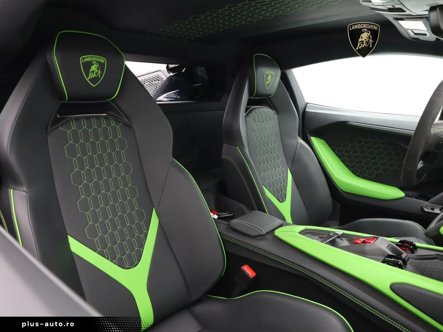 LAMBORGHINI Revuelto GRIGIO TELESTO I STYLEPAKET NERO