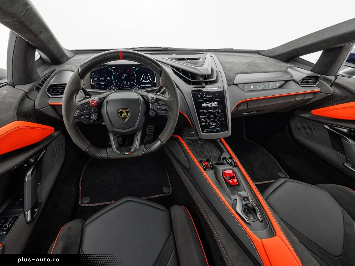 LAMBORGHINI Revuelto