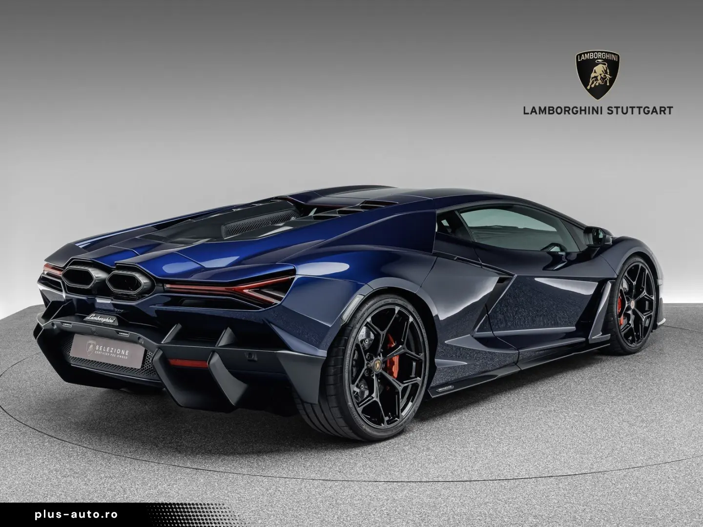 LAMBORGHINI Revuelto